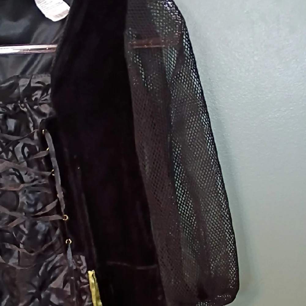 🖤 Kids Size Medium 8-10 Witch Costume with Hat - Black and Gold